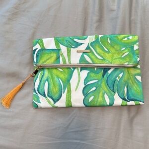 Puravida Palm Clutch